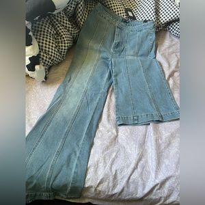 Fashion Nova Flared out jeans / pants size 13